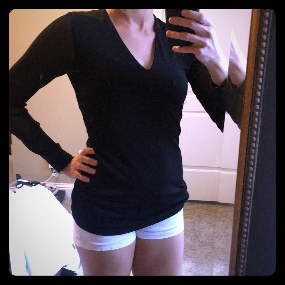 Mesh sleeve blouse